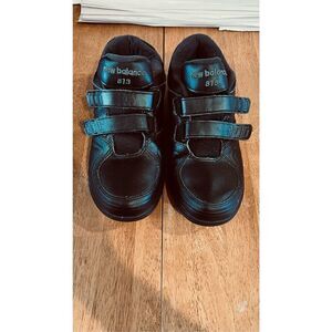 New Balance 813 V Strap Womens Support Road Casual SNeakers SZ 8.5